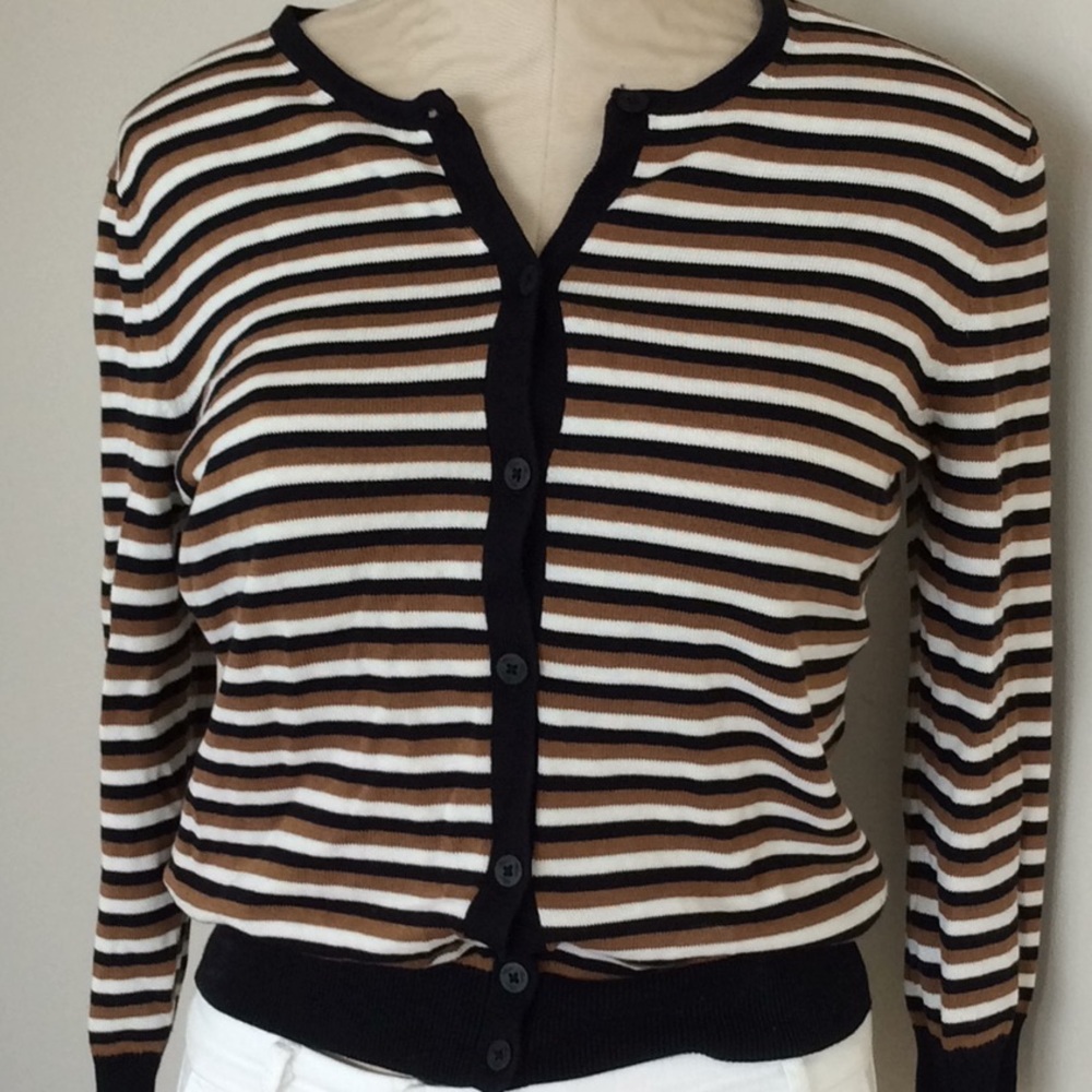 Trina Turk sweater Excellent condition size small - Picture 2 of 8
